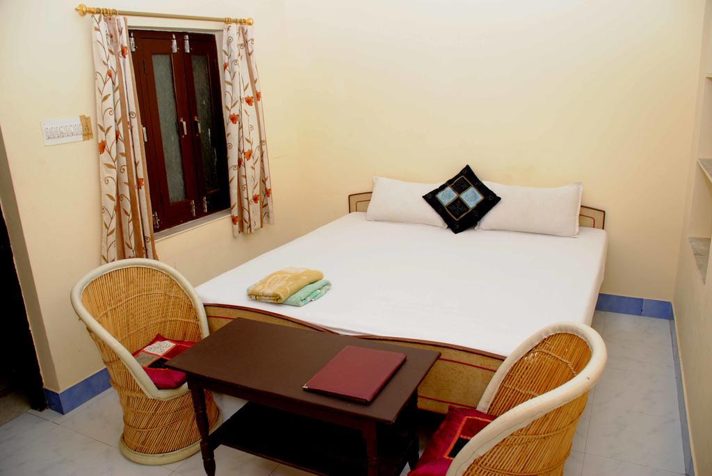Hotel Tulsi Palace Пушкар Экстерьер фото