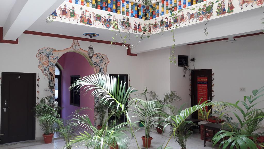 Hotel Tulsi Palace Пушкар Экстерьер фото