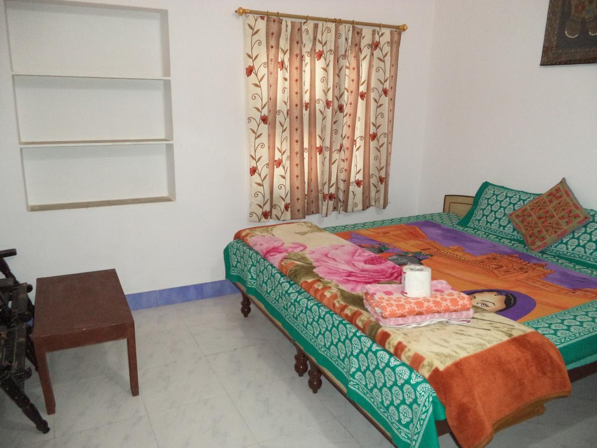 Hotel Tulsi Palace Пушкар Экстерьер фото