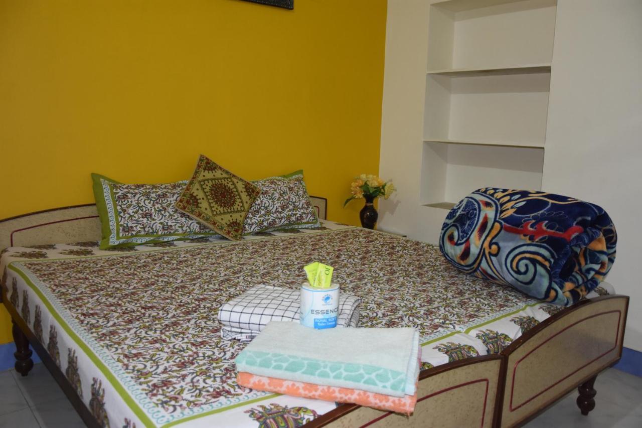 Hotel Tulsi Palace Пушкар Экстерьер фото